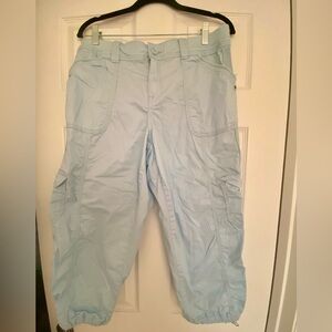New without tags cargo capri